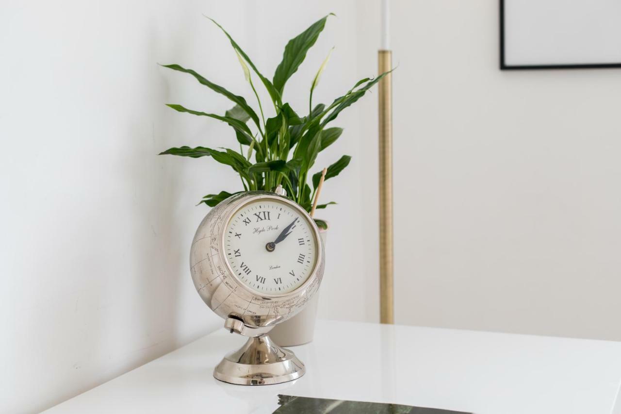 Gloucester Terrace By Lime Street London Ngoại thất bức ảnh